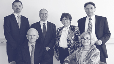 Jeremy and Hannelore Grantham (seated) with Professor Simon Dietz, Professor Lord Stern of Brentford, Dame Judith Rees and Professor Samuel Fankhauser (standing)