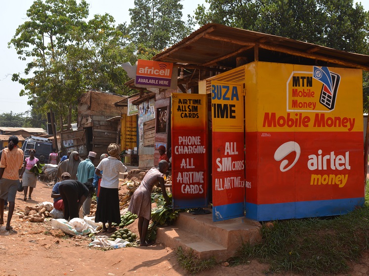 Ugandan mobile phone booth 747 560