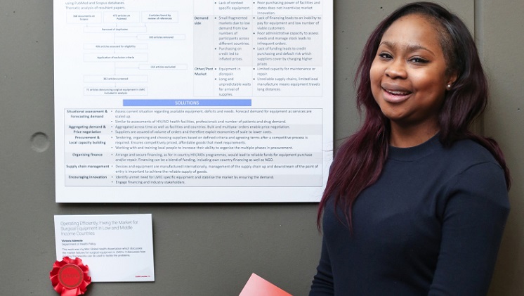 Victoria Adewole, winner of the Beveridge Prize, research competition 2018