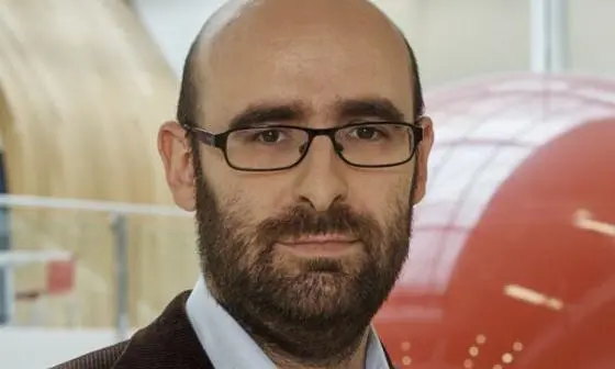 Headshot of Professor Rocco Macchiavello