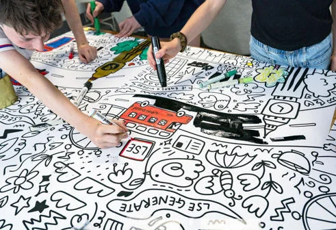 Children drawing London's iconic sights