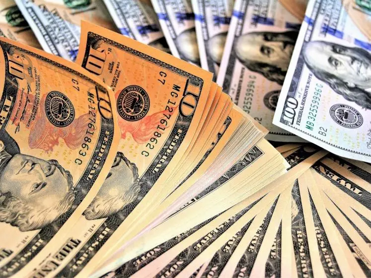 Dollars_747x560