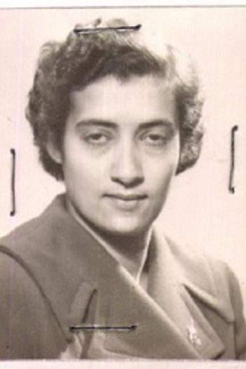 A portrait photo of Zuhra Karim, 1951 from her LSE student file.