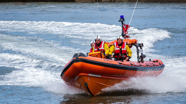 Shutterstock_RNLI Lifeboat 747 x 420