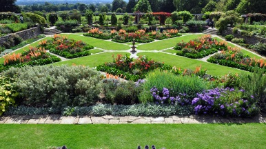 Hestercombe_Gardens_216x386