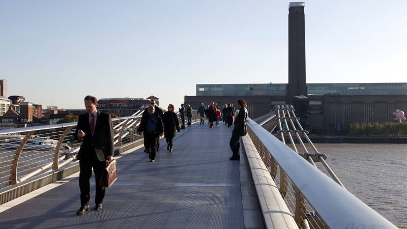 Millennium_Bridge_018_800x450_16-9_sRGBe