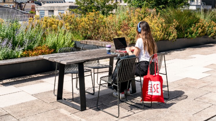 student_roof 747x420