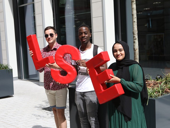 LSE students on campus 747 x 560