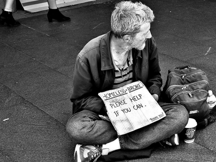 homeless 747x560