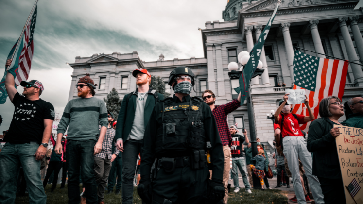 USA rightwing protest_image by colin-lloyd-unsplash 747x420