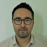 Dr Daniel Fujiwara