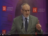 Professor Richard Nisbett presenting