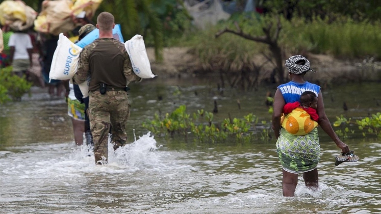 sierra-leone-army-aid747