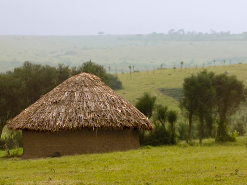 uganda-hut-800x600
