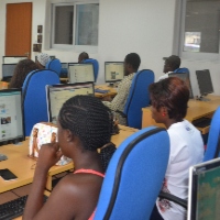 AfricanWomenOnComputers200x200