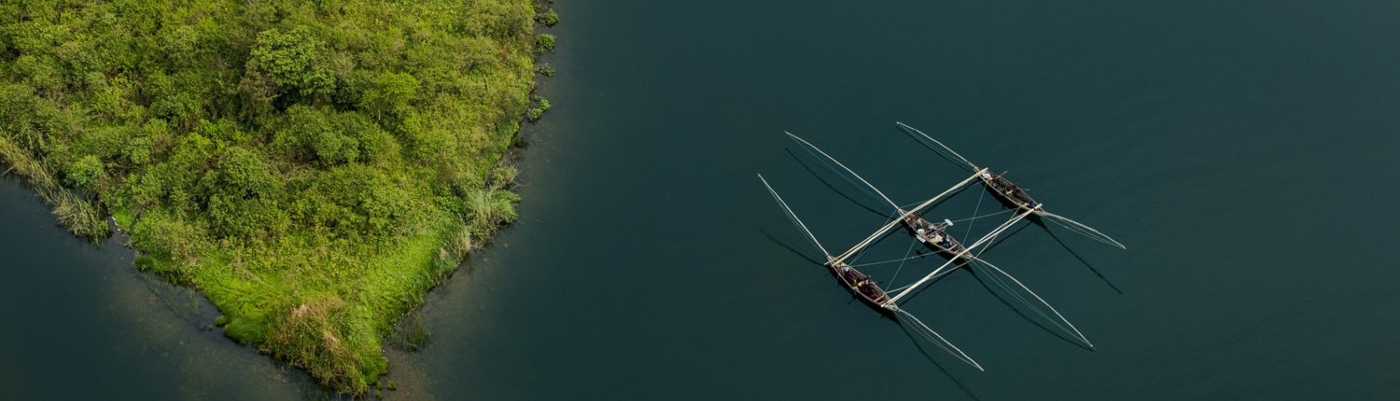 Fishermen on Lake Kivu-1400x401