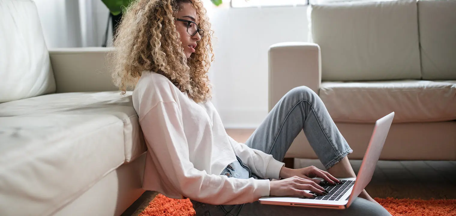 quiet quitting, a woman working at home