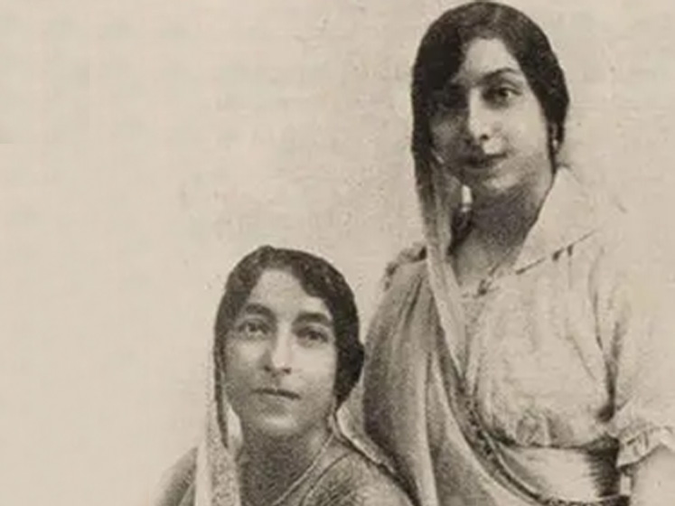 Black and white photograph of Mithan and Herebai Tata