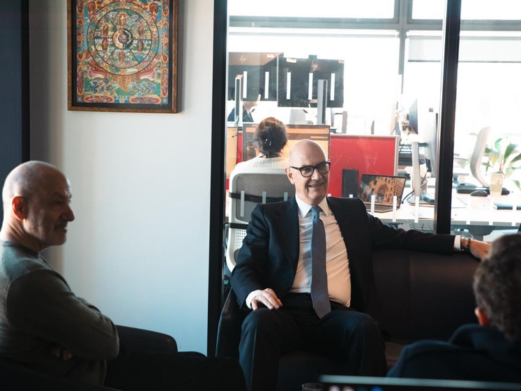 Roland Lescure speaks to Larry Kramer and LSE Professor Ronny Razin