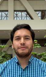 Alejandro headshot