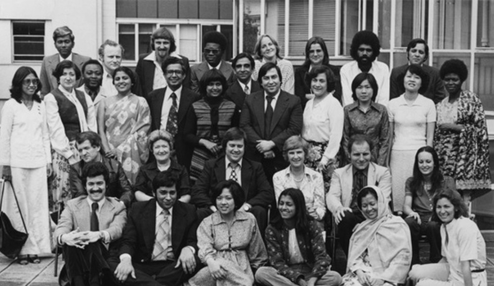 Black and white group photo of past LSE alumni 