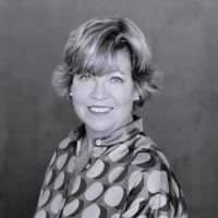 A black and white profile photograph of Andrea Römmele