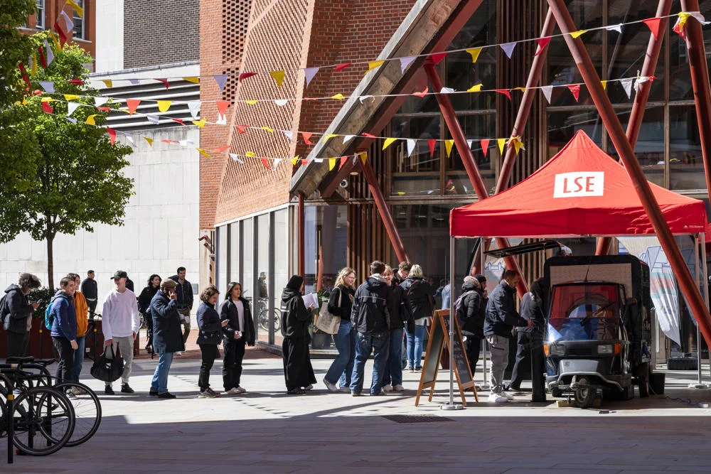 LSE students queuing