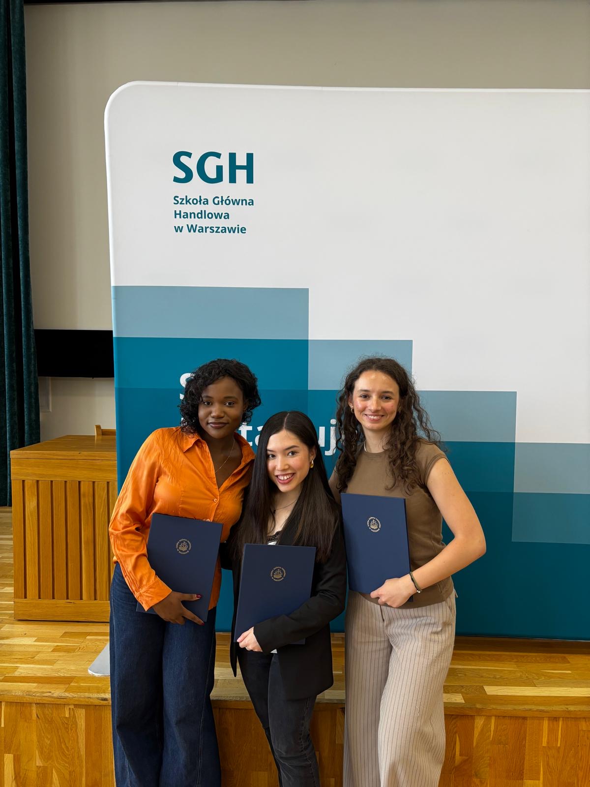Photo of three LSE students at SGH