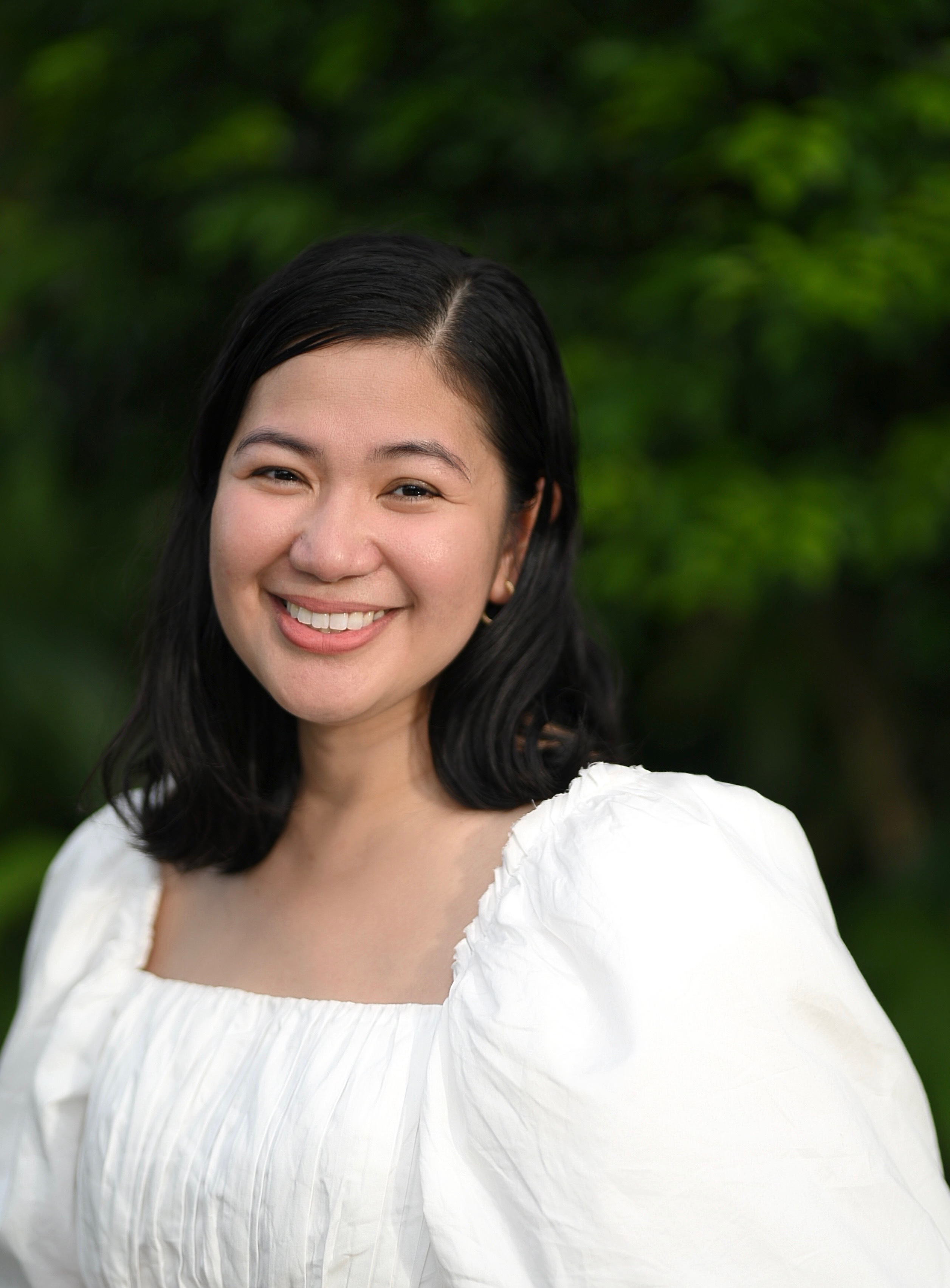Dr Angela Minas