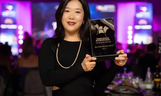 Dr Catherine Hua Xiang wins the Business Book Award for Specialist Business Book 2025