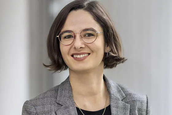 Dr Leonie Bossert