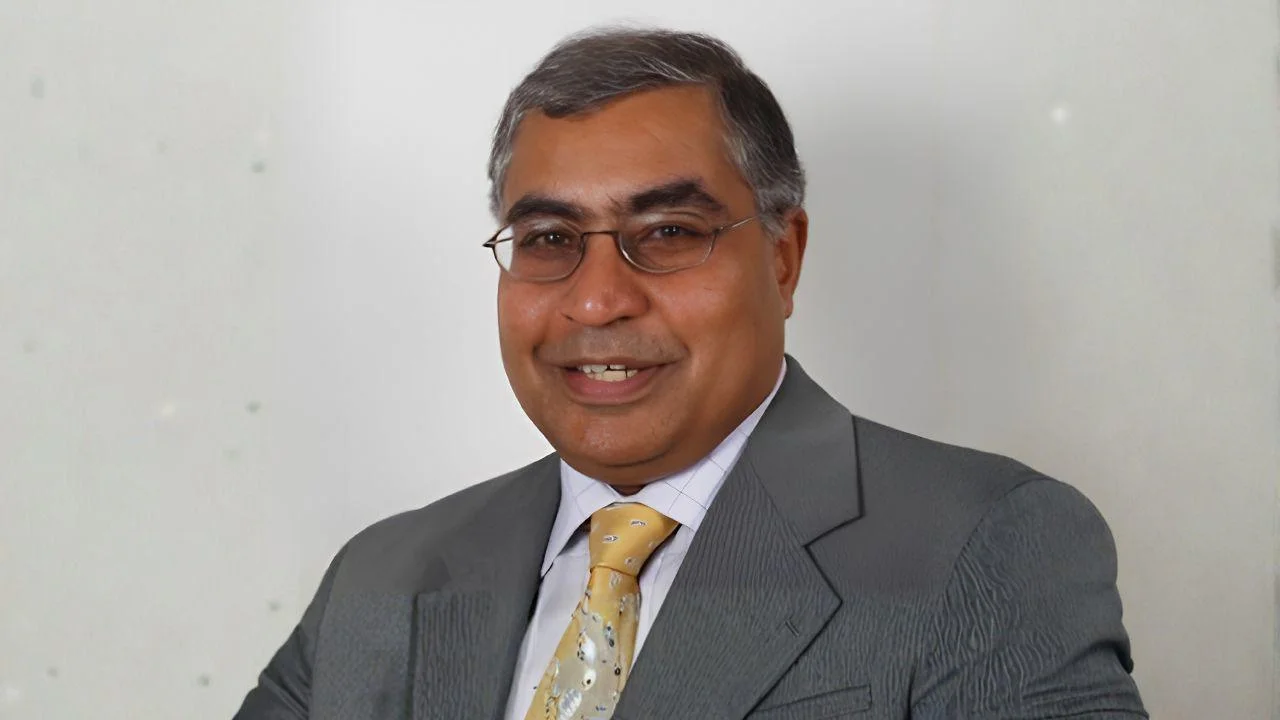 Dr Nilesh Dattani