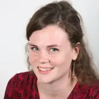 Ellie Knott headshot