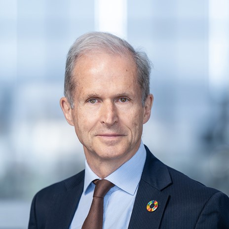 Erik Berglof Headshot