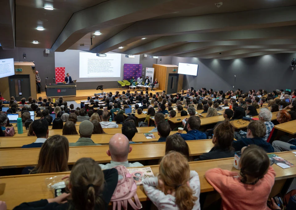A full Sheikh Zayed Theatre for the Born to Rule book launch.