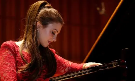 lara melda_copyrightBilal Kose