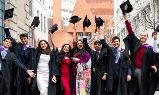 Group photo of LSE students graduating