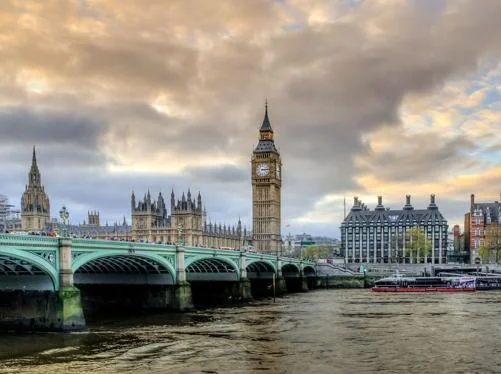 A view of London featuring Tower Bridge, Big Ben and the Houses of Parliament