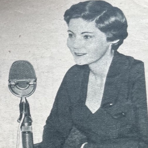Hilde Himmelweit with microphone 