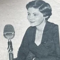 Hilde Himmelweit with microphone