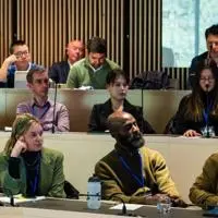 Listening to lecture