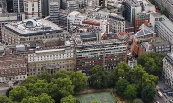 Aerial_Shot_2464_1400x255_sRGBe