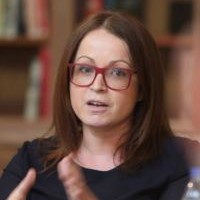 Grace Lordan headshot