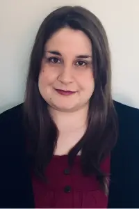 Portrait photograph of Hannah Boroudjou.