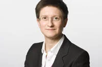 Julia Hoggett headshot