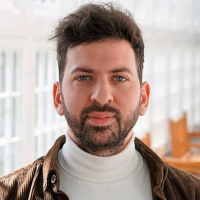 Dr Yani Kartalis