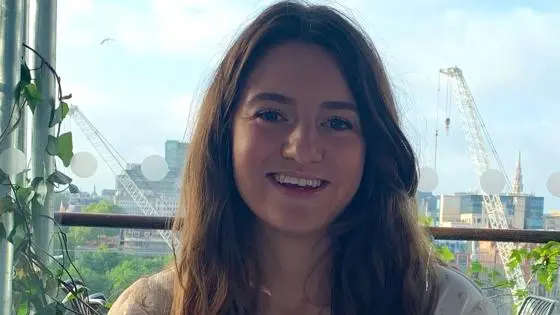 Lauren Apostolov, BSc Economic History