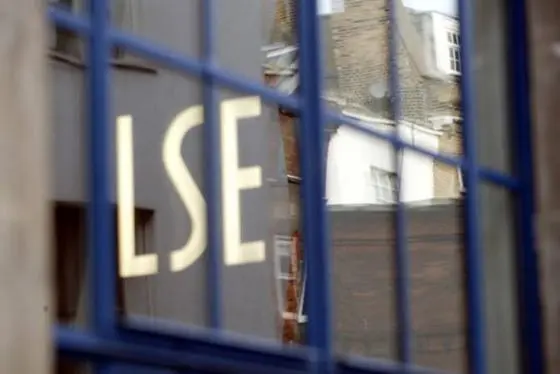 The LSE sign on campus