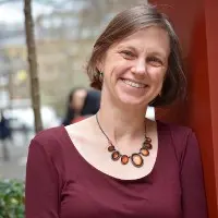 Professor Lucinda Platt profile photo