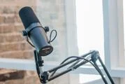 podcast-mikes-mic-monitors-1400x300-header